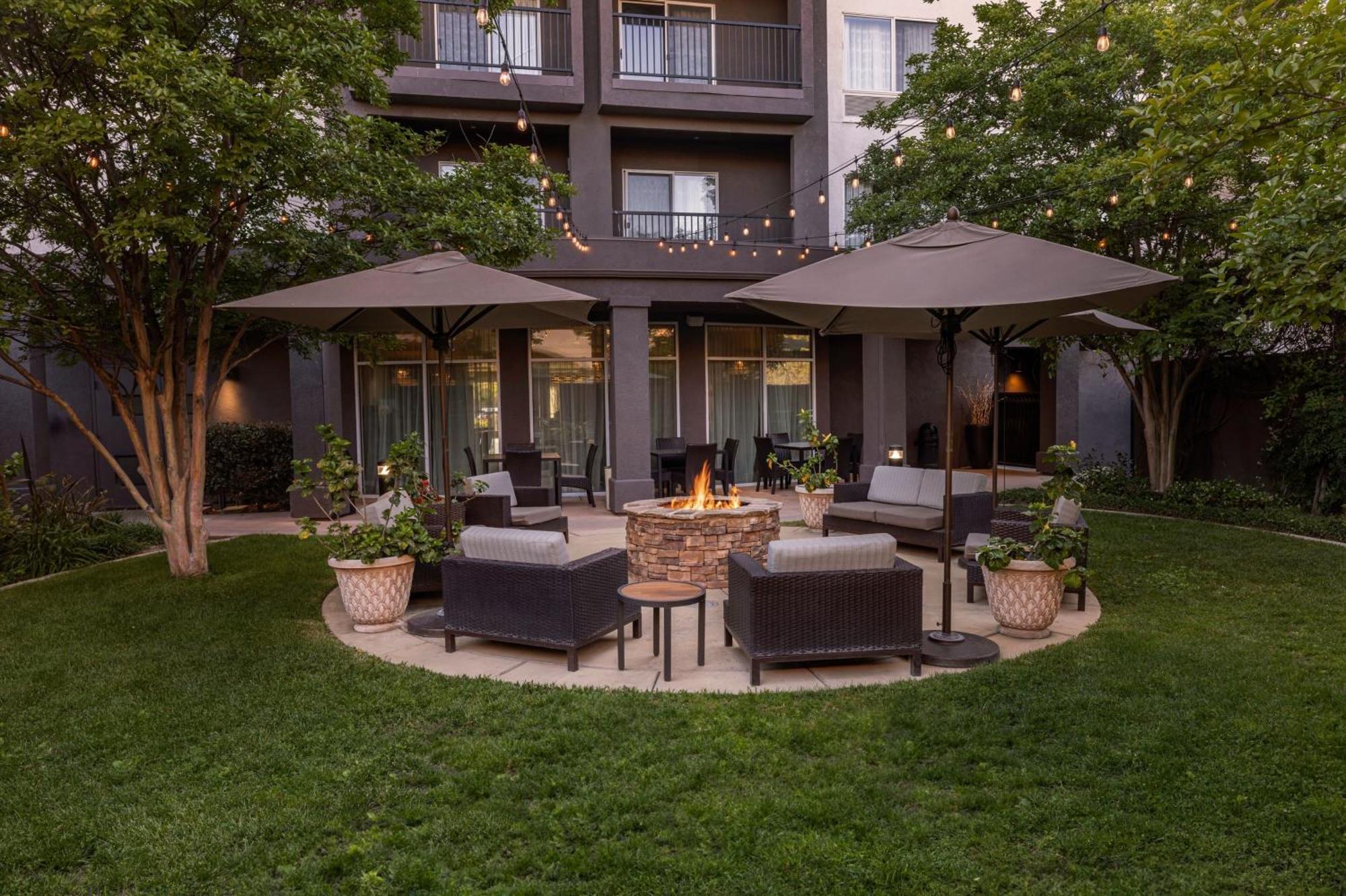 Courtyard Ventura Simi Valley Esterno foto